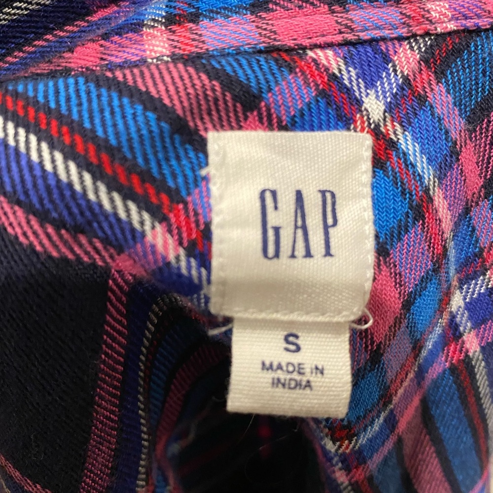 GAP Soft Plaid Flannel - Excellent Condition - Picture 6 of 6